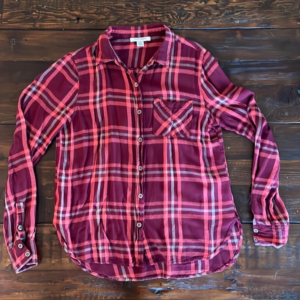 Pure Navy flannel shirt in shades of red. Size XS. GUC.